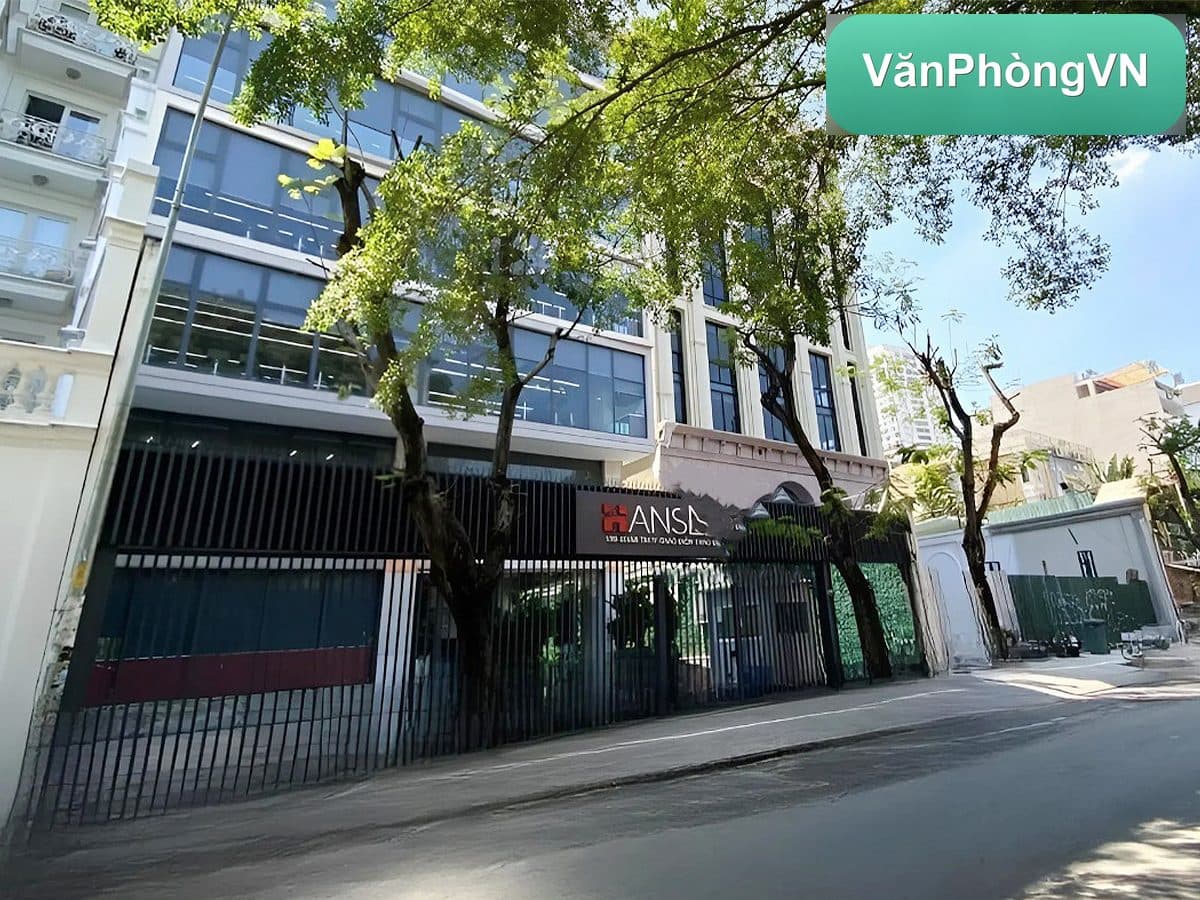 Tòa nhà 100 Xuân Thủy