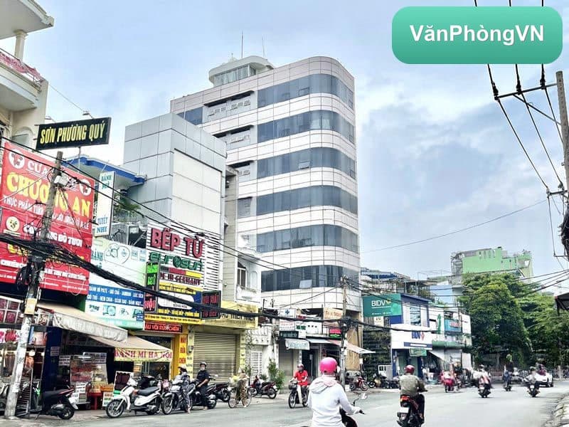 Haloland Lê Quang Định