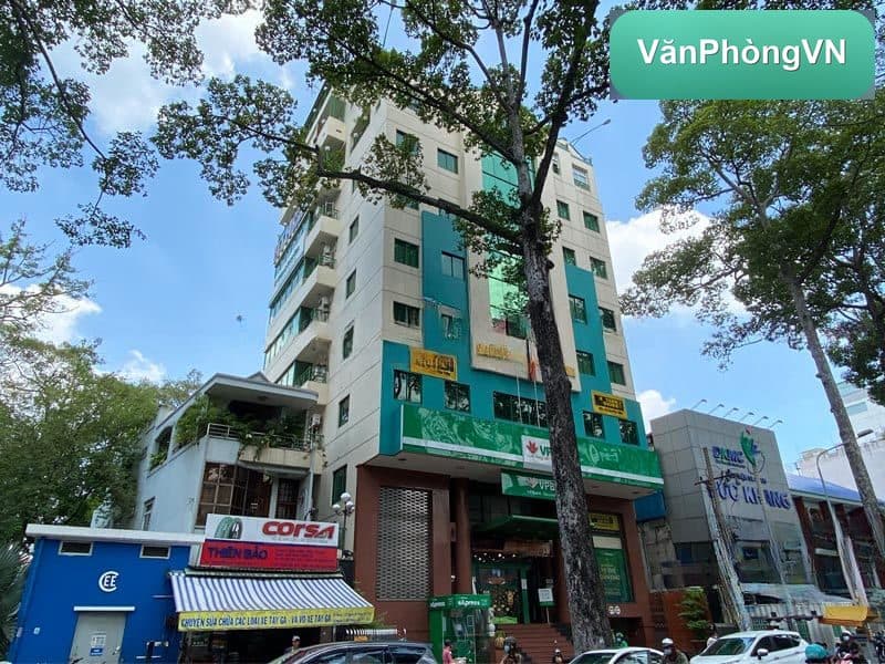 HTH Building thumbnail 3