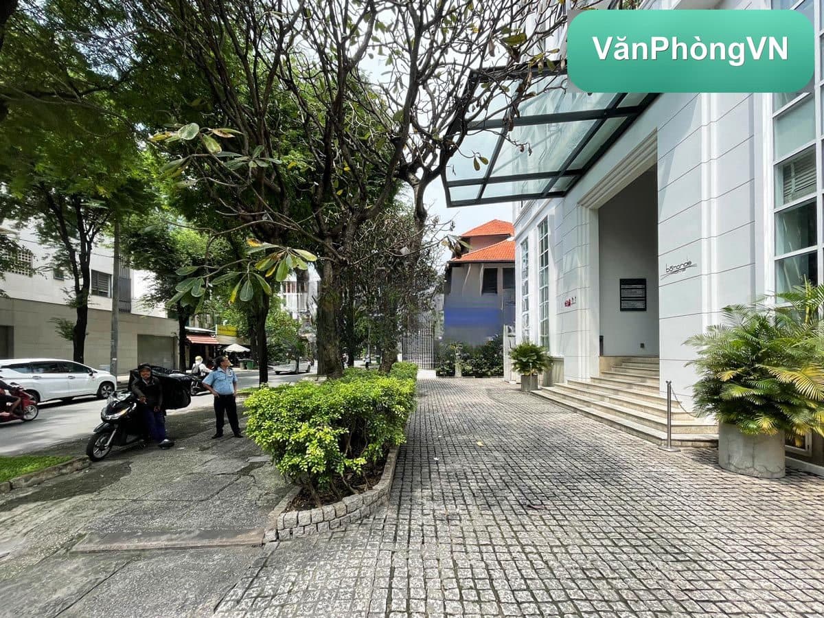 Lafayette De Saigon thumbnail 3