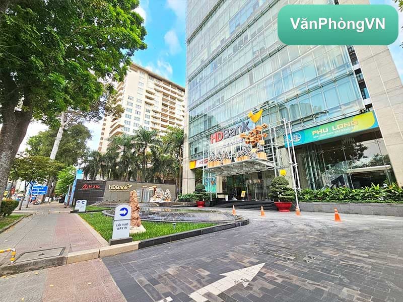 HD Bank Tower thumbnail 3