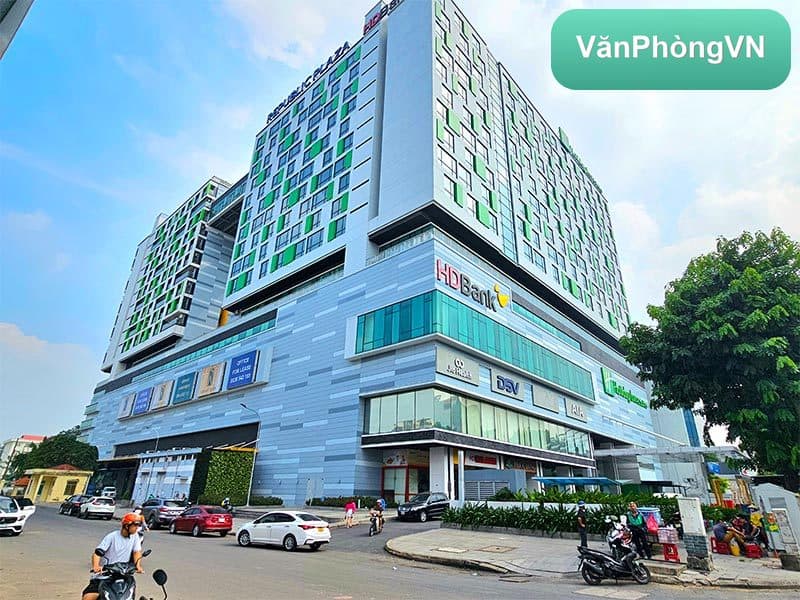 Republic Plaza thumbnail 2