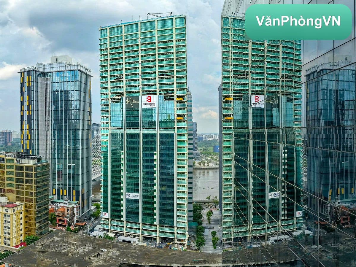 Lotus Tower thumbnail 2