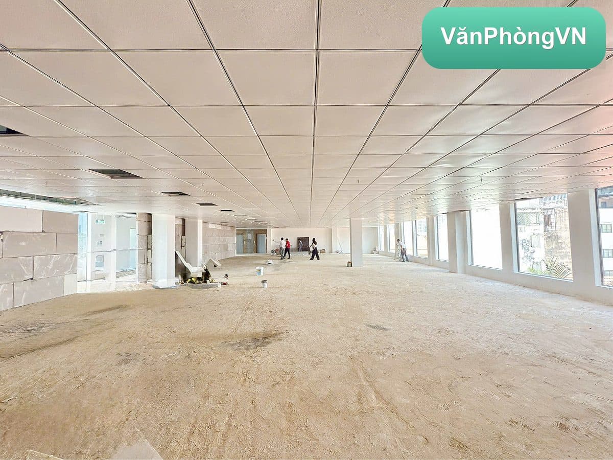 XL Building thumbnail 6