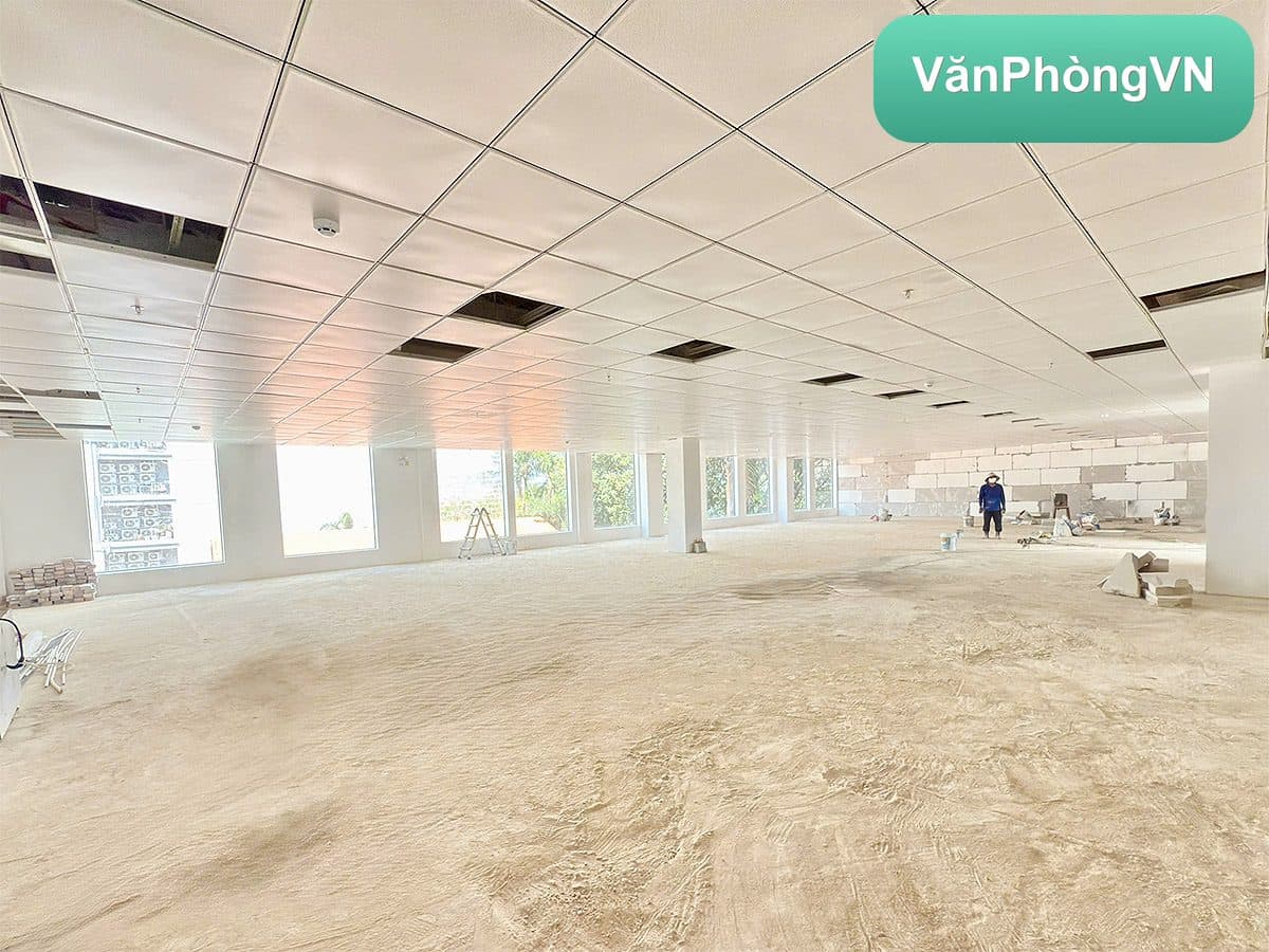 XL Building thumbnail 7