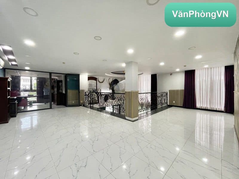 VI House Building thumbnail 4