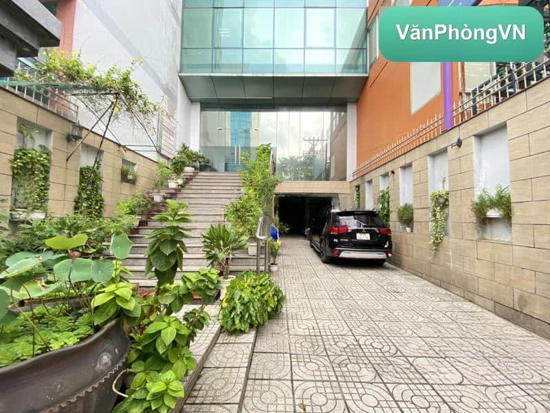 VMG Building thumbnail 4