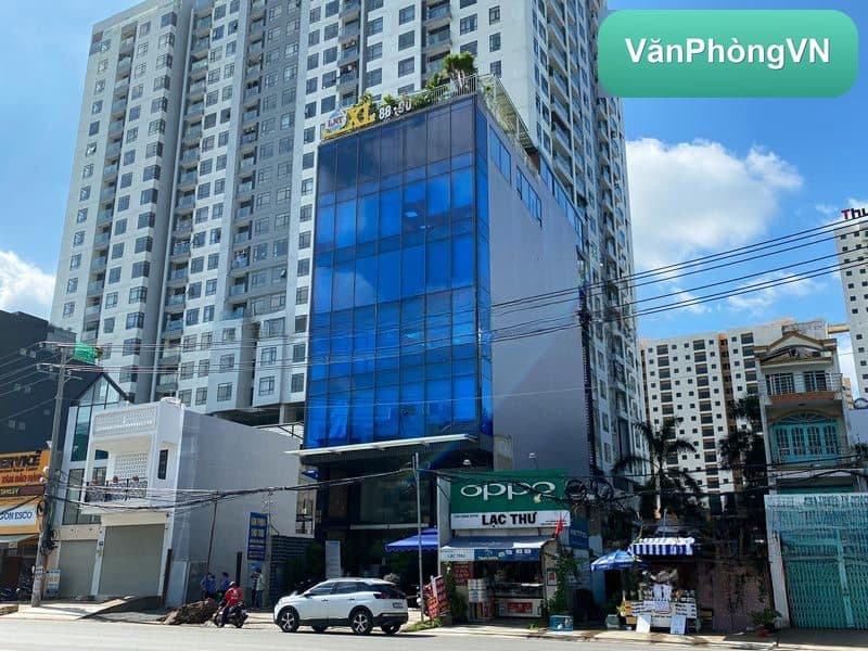 XL Building thumbnail 2