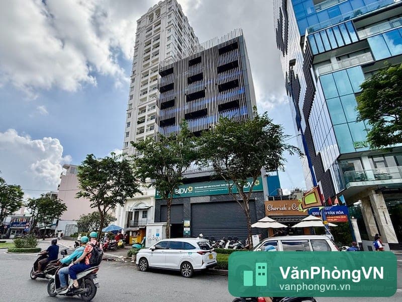 288 Bến Vân Đồn thumbnail 4