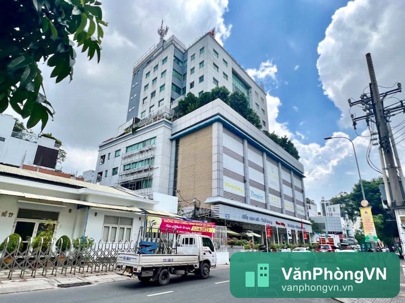 Giày Việt Plaza Building